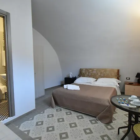 Netta Guest house *